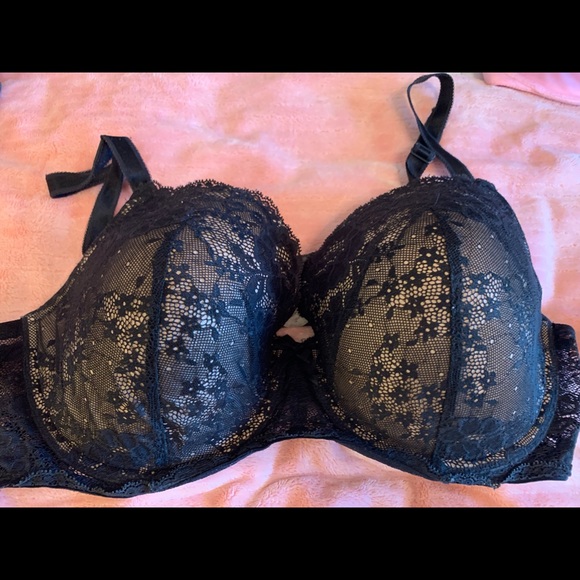 Victoria's Secret Other - Victoria’s Secret •Angels collection lined demi